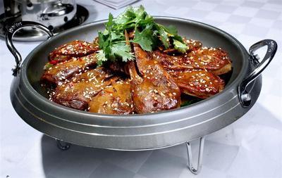 香鍋鴨頭平面圖海報(bào)設(shè)計(jì) 餐飲視覺營銷新選擇